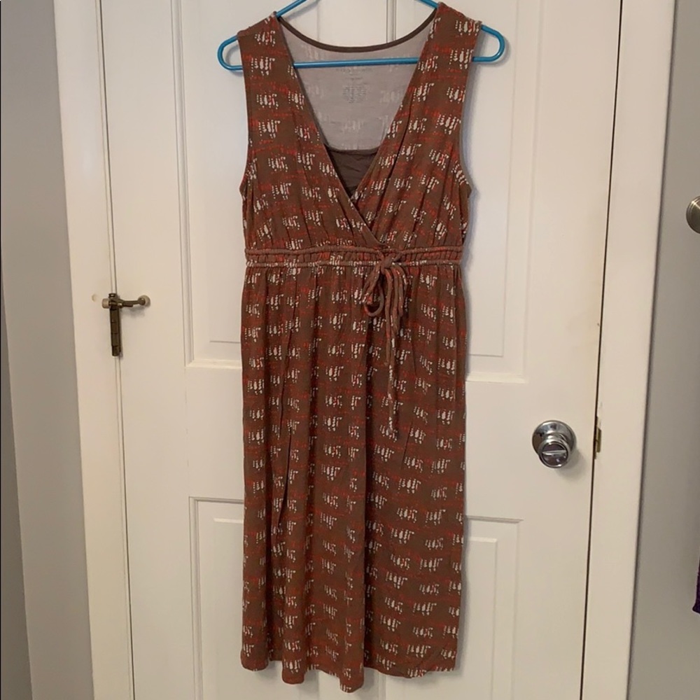 Liz Lange Brown Sleeveless Midi Wrap Dress